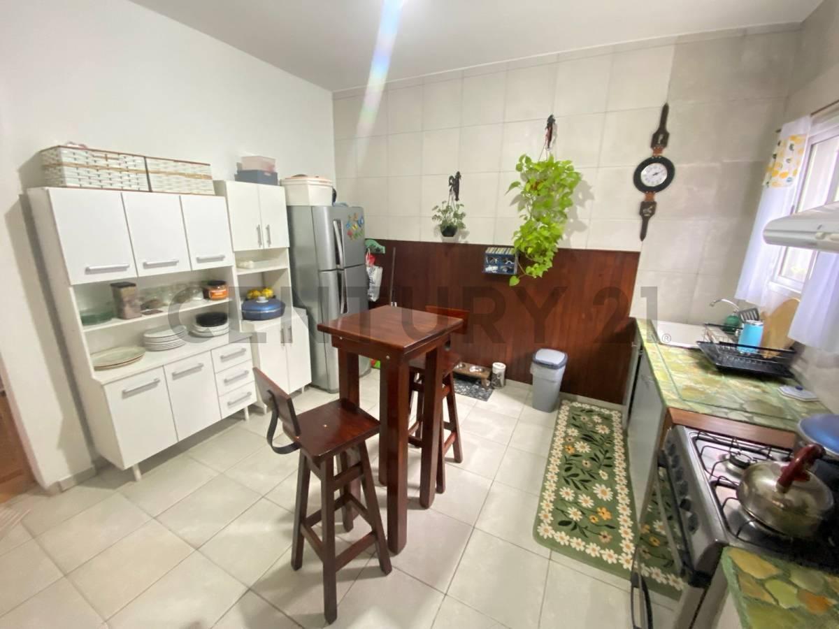 VENTA PH 3 AMBIENTES ENTRADA INDEPENDIENTE, SIN EXPENSAS Y PATIO - APTO CRÉDITO - ACEPTA PERMUTA — foto 1