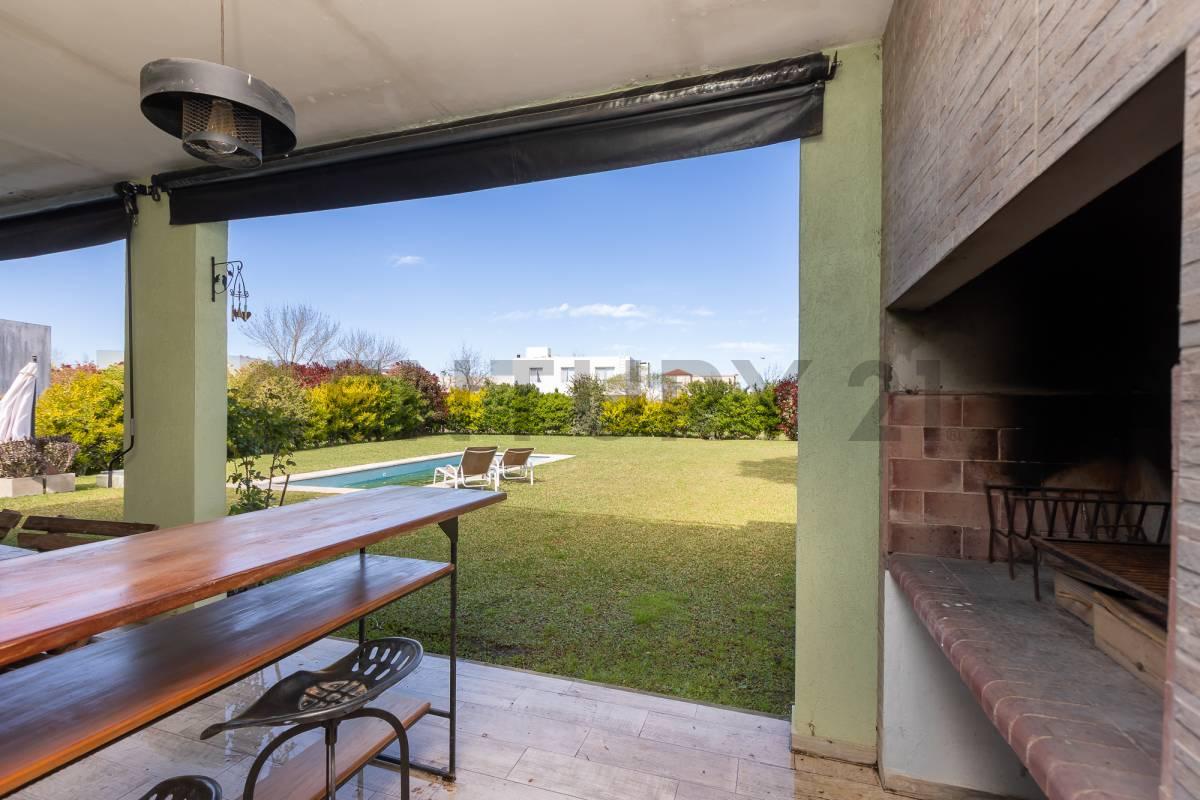 VENTA-PERMUTA CASA 5 MABINTES-HARAS SANTA MARIA — foto 1