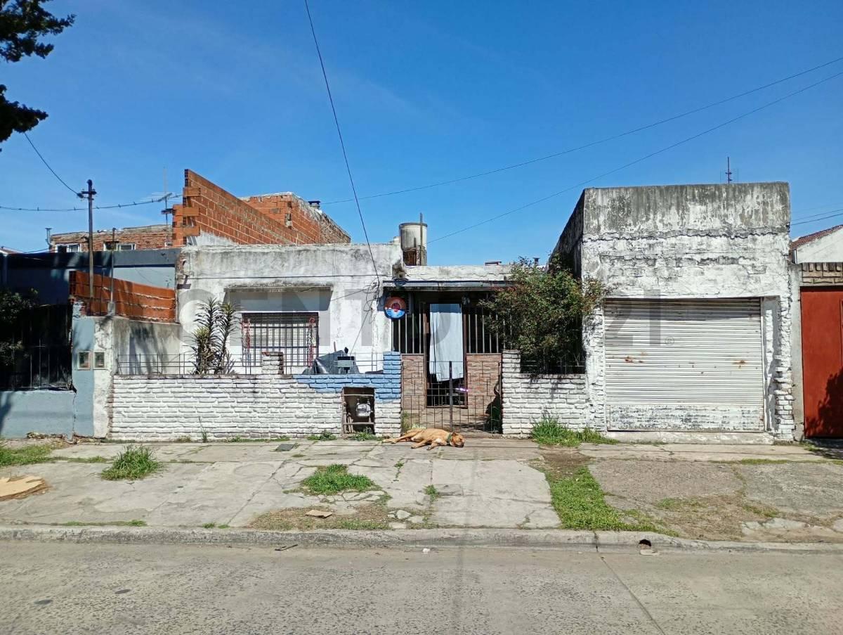VENTA-PERMUTA CASA/LOTE-VILLA LUZURIAGA — foto 1