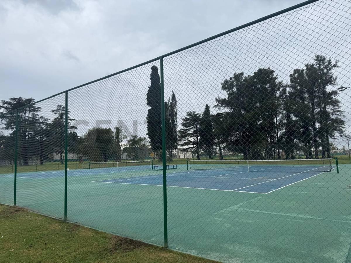 VENTA Lote /Pilar del Este / B° Santa Sofia/ — foto 1