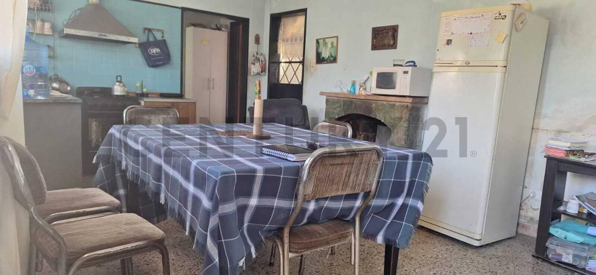 VENTA DE CASA A RECICLAR CON POTENCIAL FRENTE AL CPC PUYRREDON — foto 1
