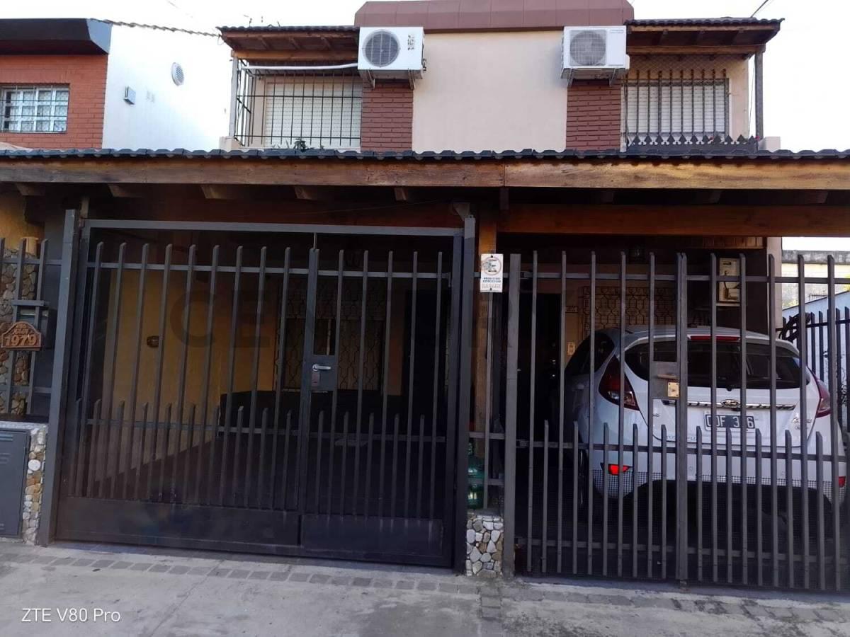 PH Dúplex en Venta 3 Ambientes en Haedo Norte - Apto Crédito Cochera para 2 Autos y parrilla — foto 1
