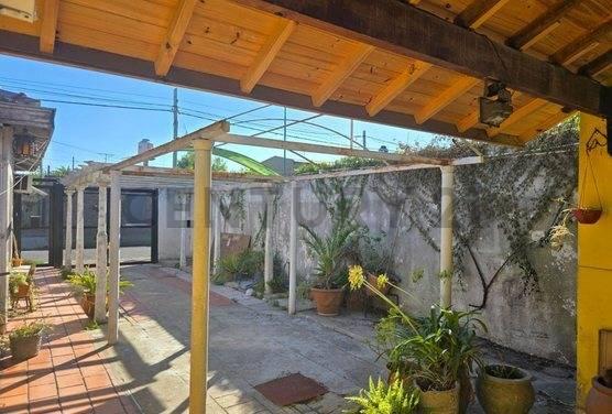 VENTA MULTIFAMILIAR 3 UNIDADES 318M2 — foto 1