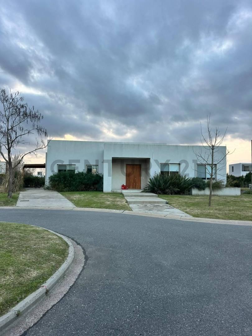 ALQUILER CASA PUERTOS DEL LAGO -CEIBOS- PB-3 dormitorios — foto 1