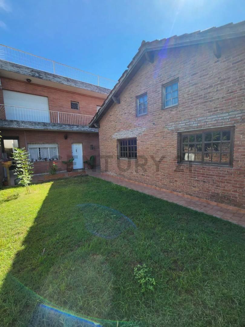 Venta de Casa en Aldo Bonzi 4 Ambientes Jardin Balcon Patio Cochera — foto 1
