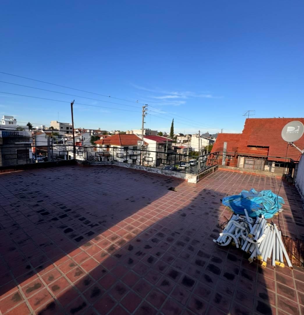 VENTA PH 4 AMBIENTES CON COCHERA TERRAZA Y PARRILLA APTO CREDITO — foto 1