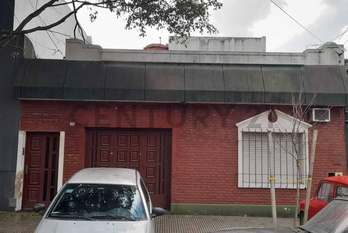 VENTA CASA A RECICLAR EN VILLA LURO VALOR LOTE — foto 1
