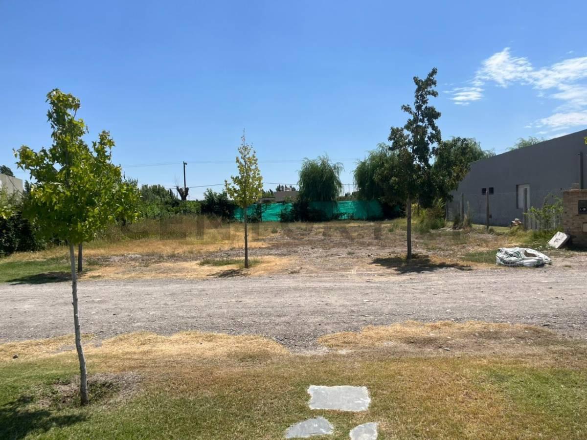TERRENO EN BARRIO PRIVADO LA HORQUILLA — foto 1