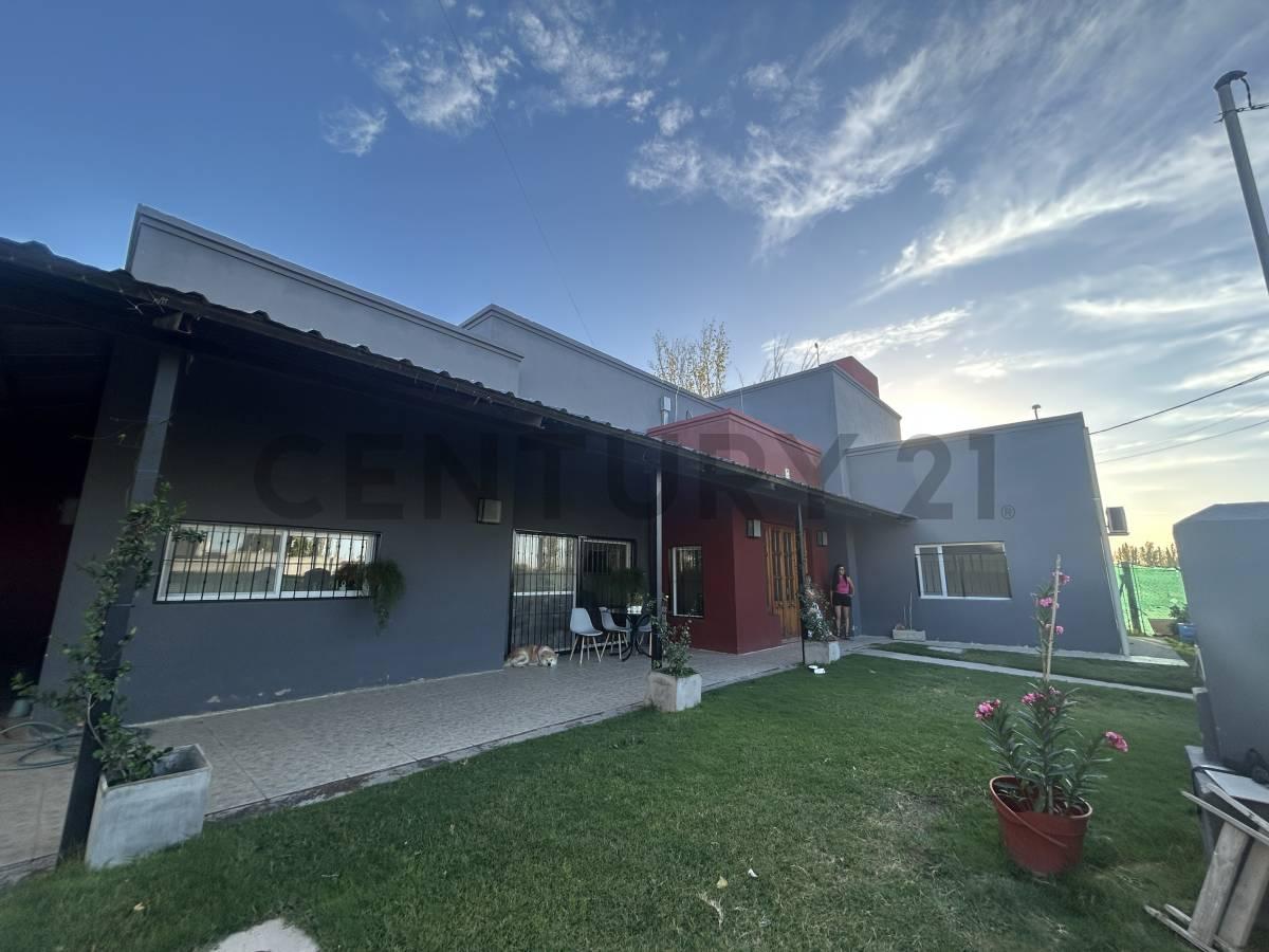 CASA APTA CREDITO EN CALLE SURINAM - ZONA STEFENELLI — foto 1
