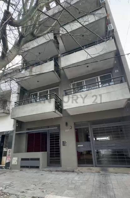 DEPARTAMENTO EN ALQUILER DE 1 DORMITORIO - CON COCHERA — foto 1