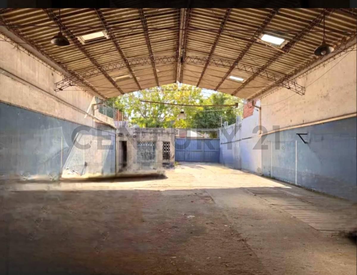 Galpón con oficina/multiple uso — foto 1