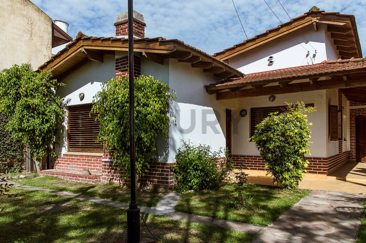 Casa a la venta en Villa Elisa — foto 1