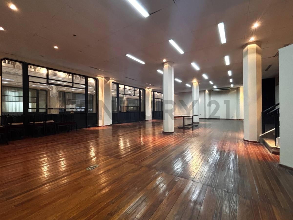 Alquiler Oficina Abierta 170 m² – Galería Güemes – Excelente estado y Vista Interior — foto 1