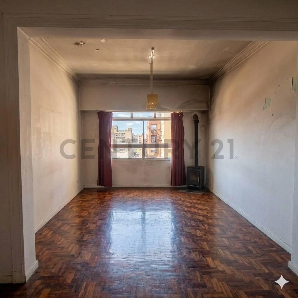 Venta Departamento 4 amb + dependencia - Luminoso y Silencioso en Balvanera — foto 1