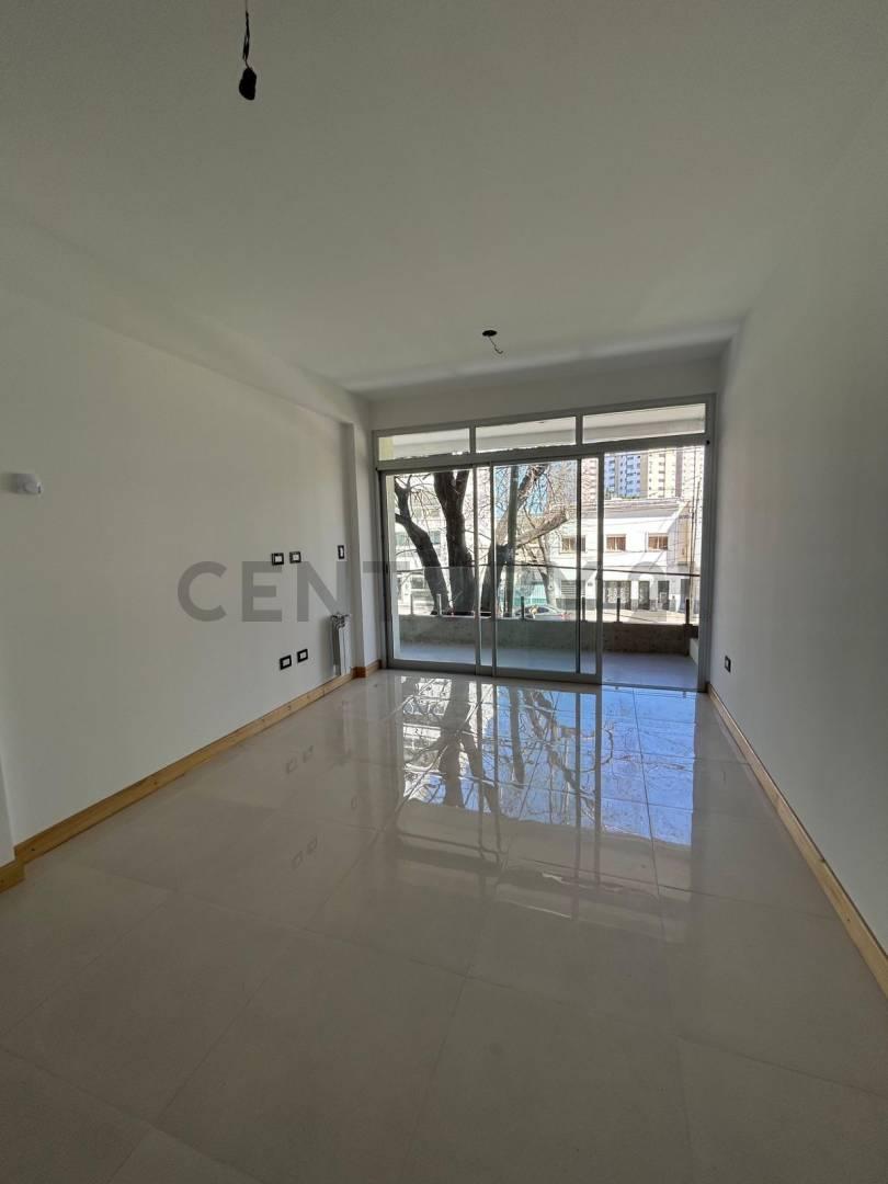 Departamento Al frente En Venta — foto 1