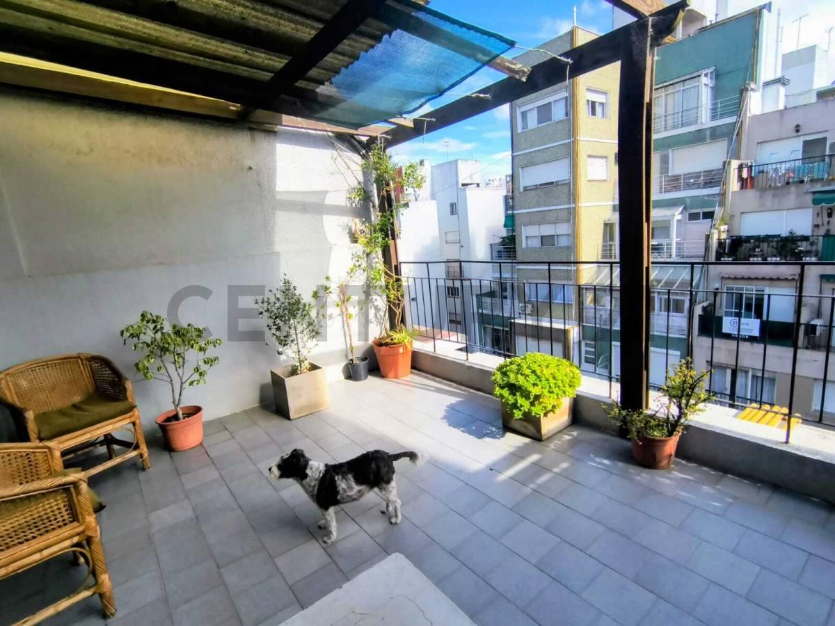Departamento 2 ambientes con terraza propia zona centro — foto 1