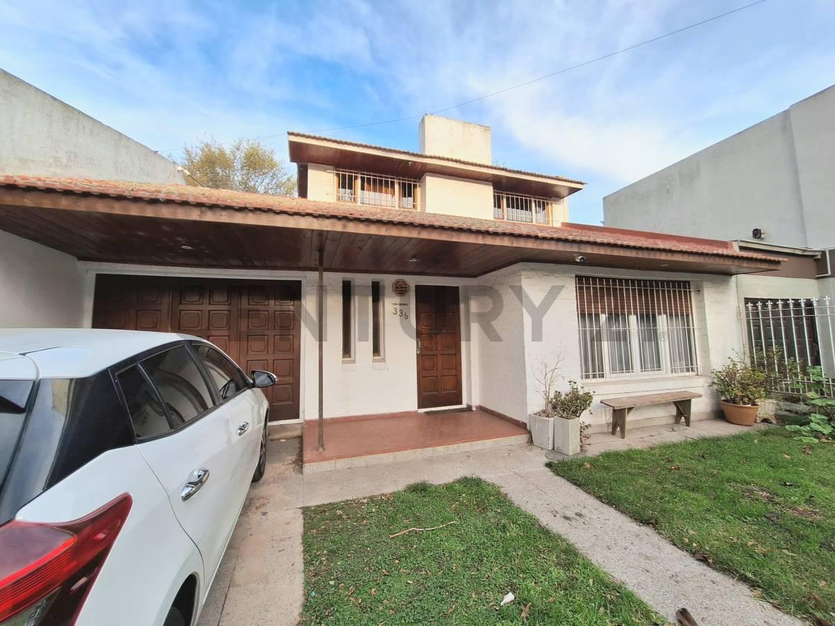 Casa 4 ambientes en Bosque Alegre — foto 1