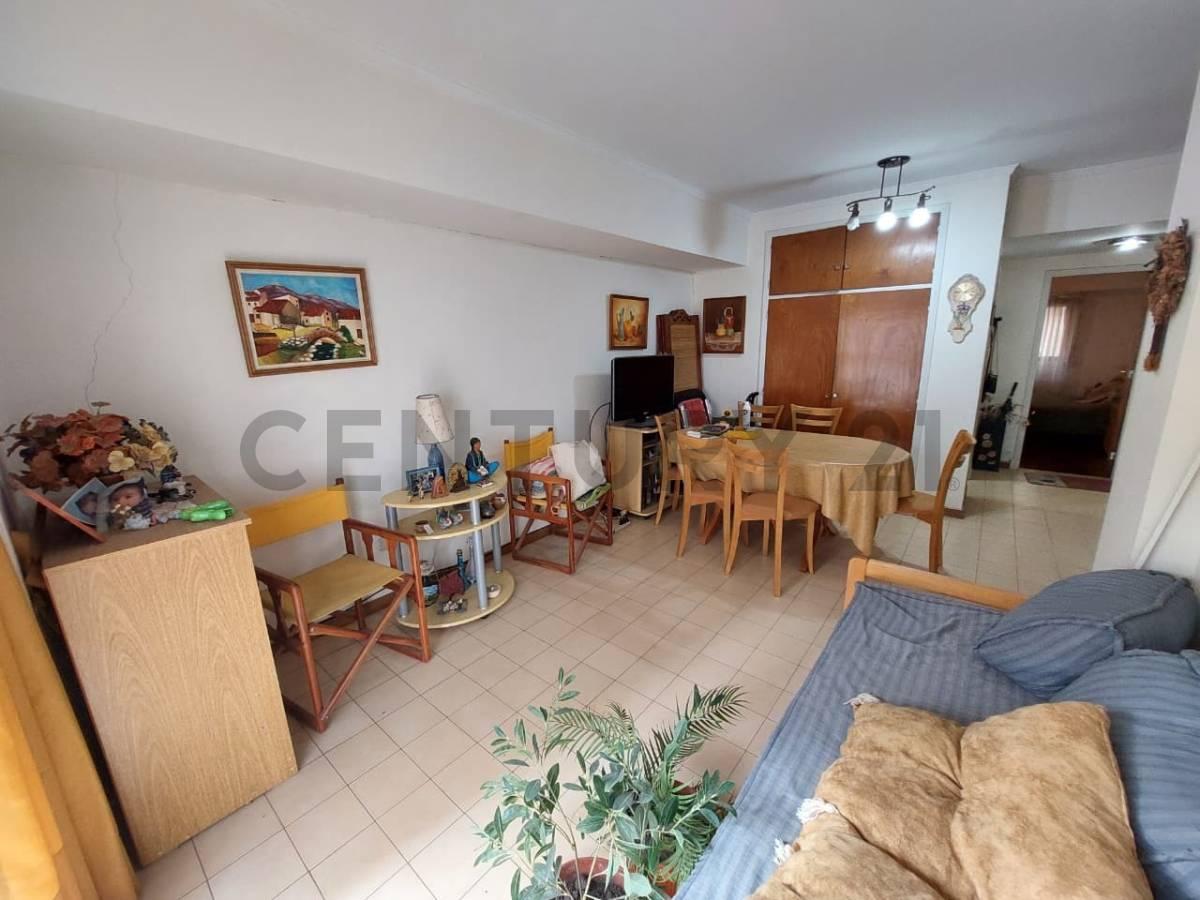 Venta departamento 2 ambientes al contrafrente. Zona La Perla — foto 1