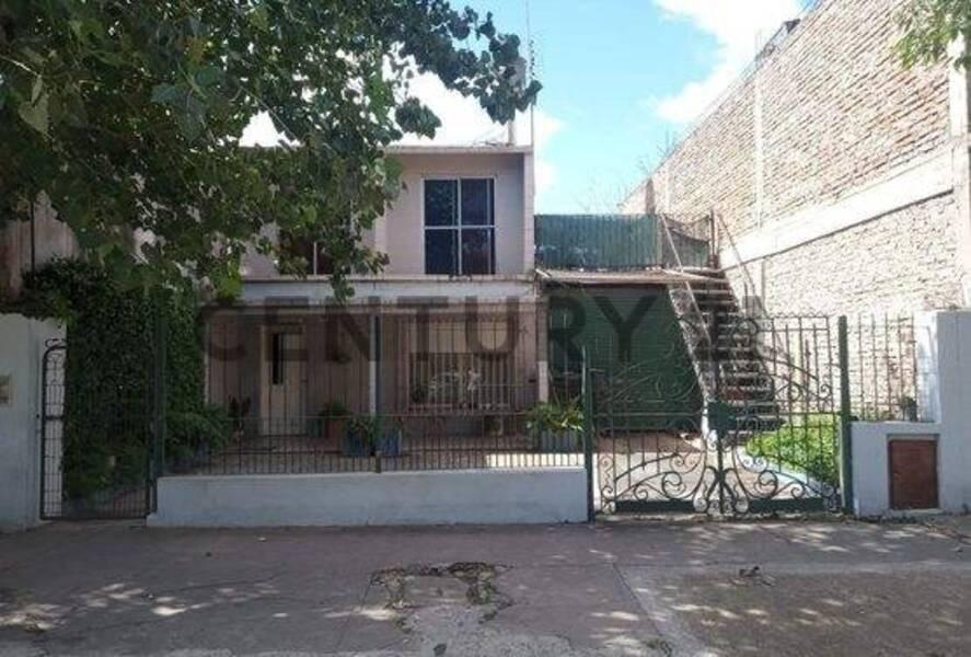 VENTA CASA MULTIFAMILIAR CON PATIO Y COCHERA EN LOS POLVORINES - APTO CREDITO — foto 1