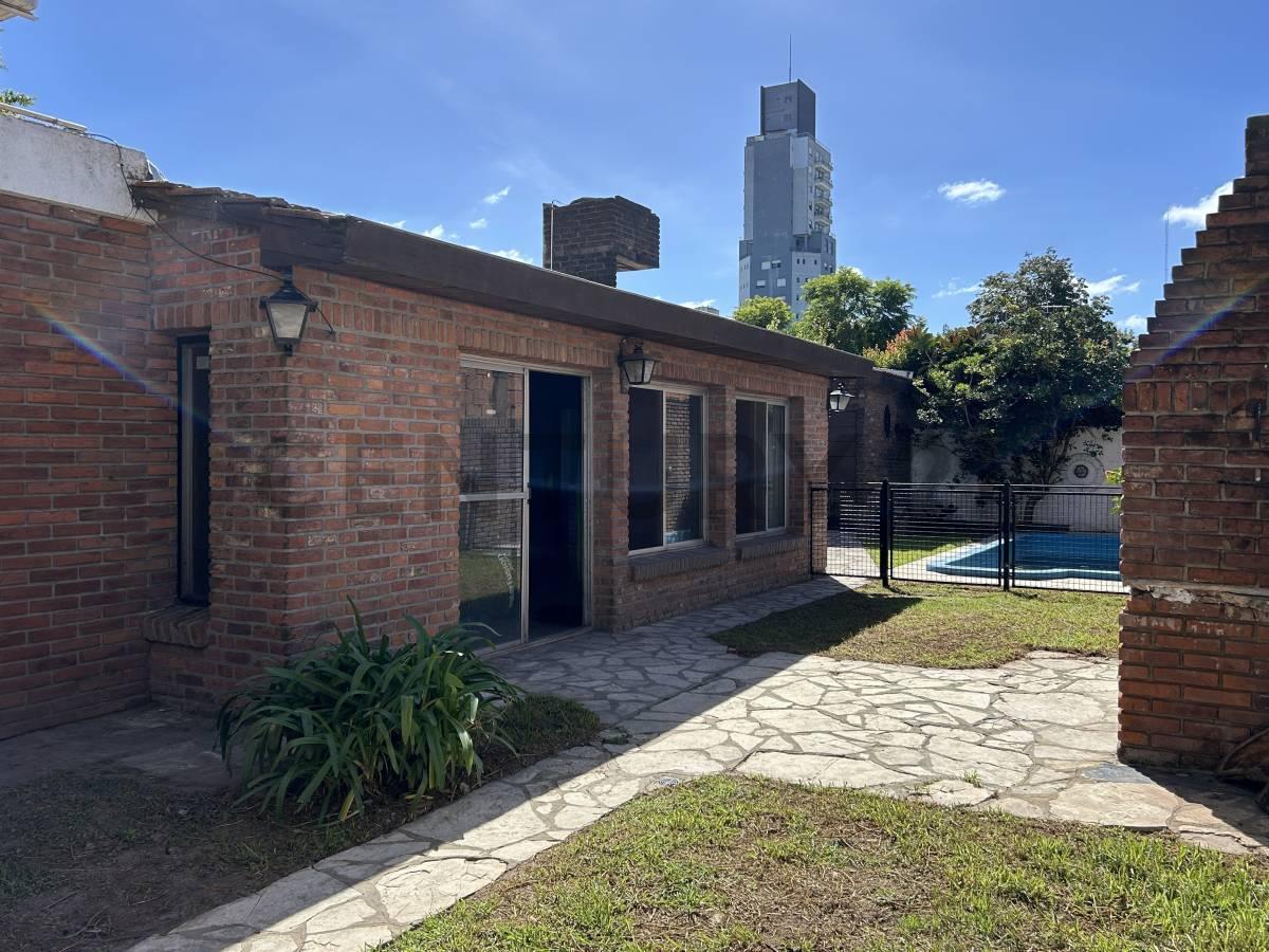 CASA EN VENTA DE 4 AMB QUINCHO Y PILETA EN UNA PLANTA — foto 1