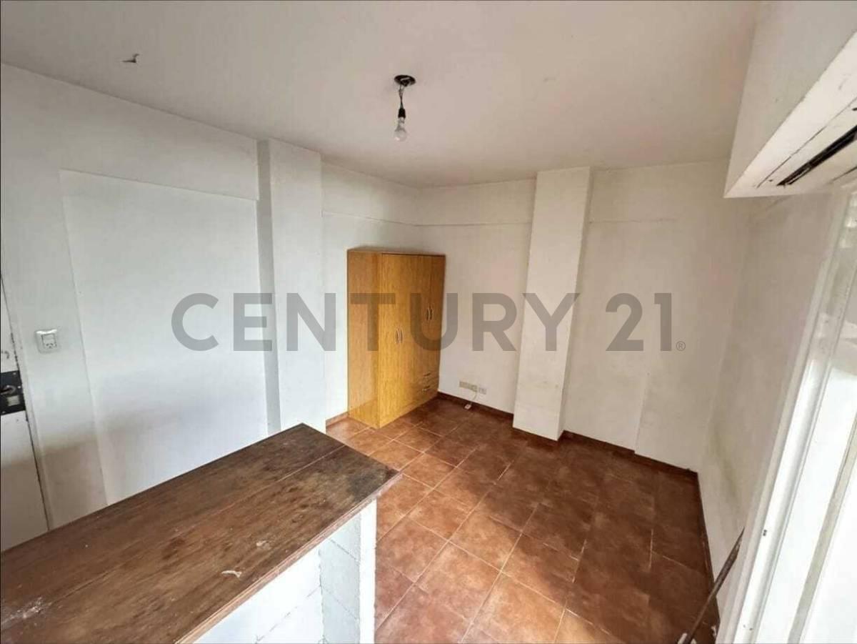 VENTA MONOAMBIENTE EN CONSTITUCION A RECICLAR — foto 1