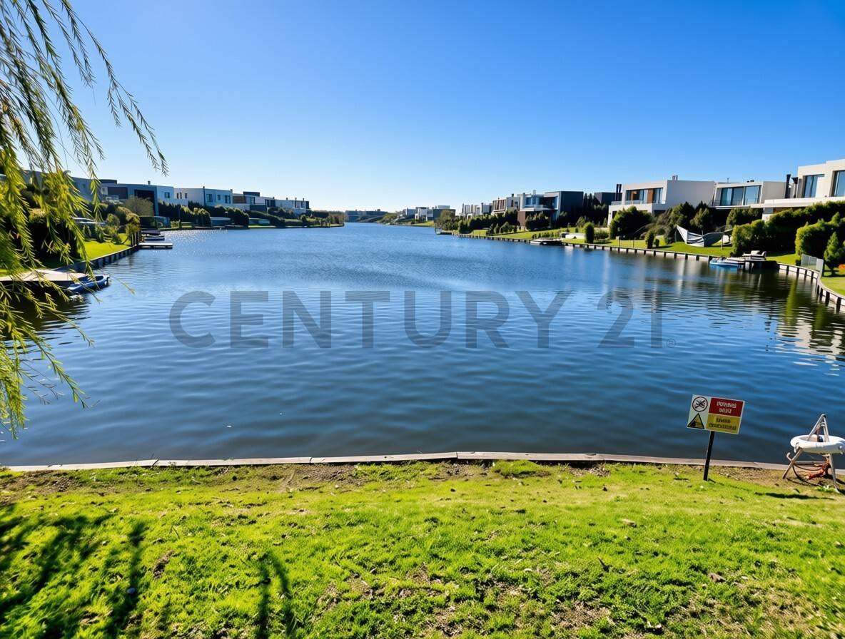 VENTA LOTE CON VISTA AL LAGO EN BARRIO LOS CARPINCHOS NORDELTA — foto 1