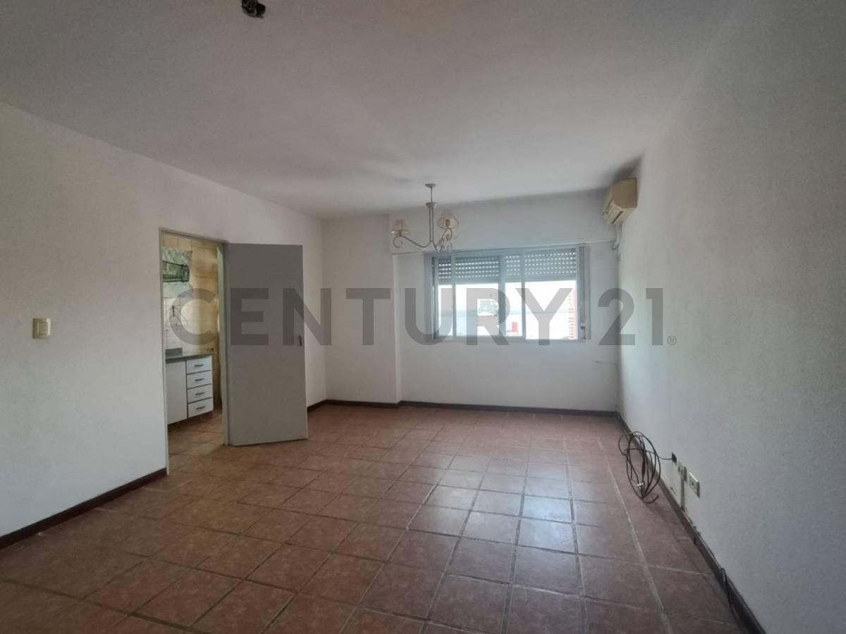 VENTA DE DEPARTAMENTO 2 DORMITORIOS. ZONA MARTIN — foto 1