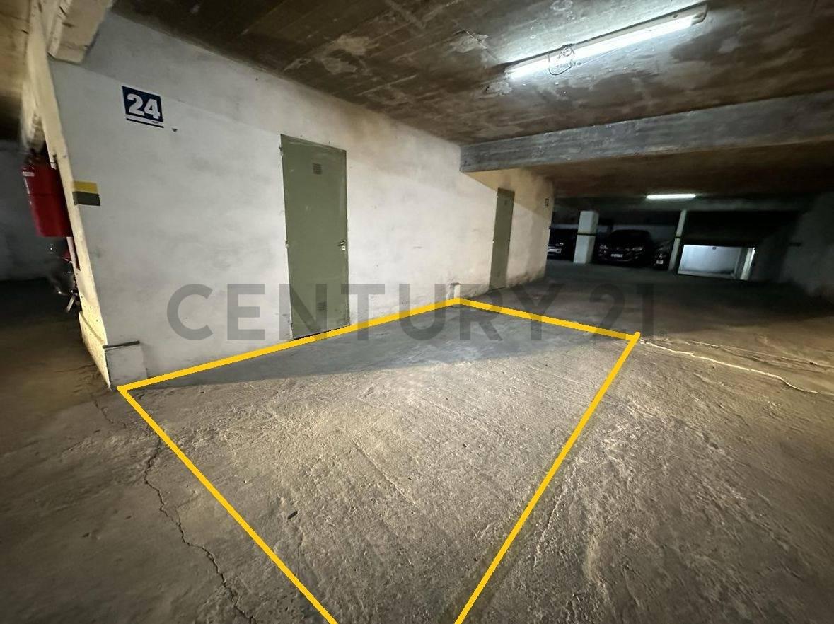 VENTA COCHERA ZONA CENTRO 3 DE FEBRERO 1548 — foto 1