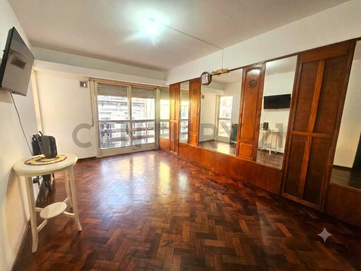 Venta Departamento 3 dormitorios y cochera en el centro de Rosario — foto 1