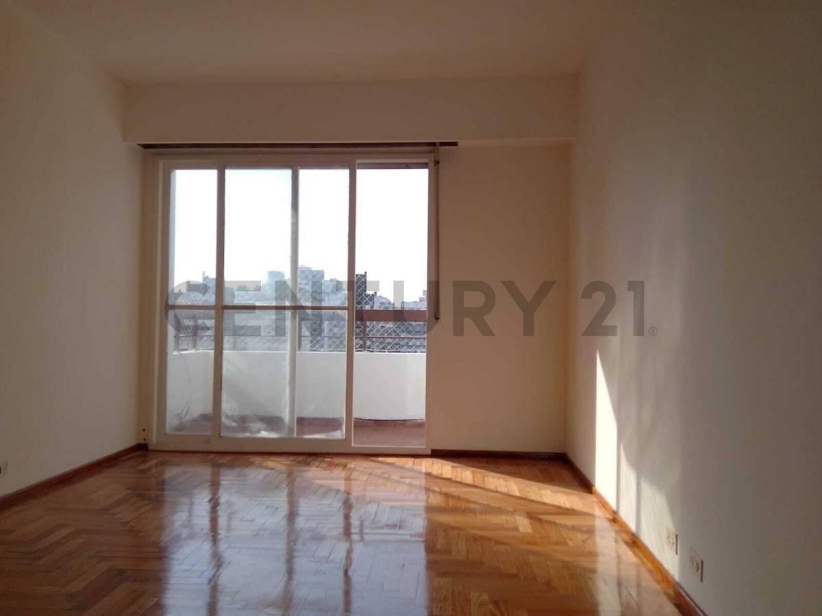 VENTA - Departamento 2 Dormitorios - Centro / Martin — foto 1