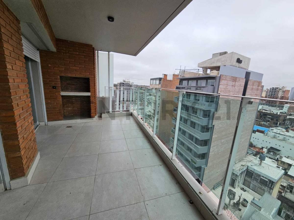 DEPARTAMENTO DE 2 DORMITORIOS, CON BALCON Y PARRILLERO AL FRENTE — foto 1
