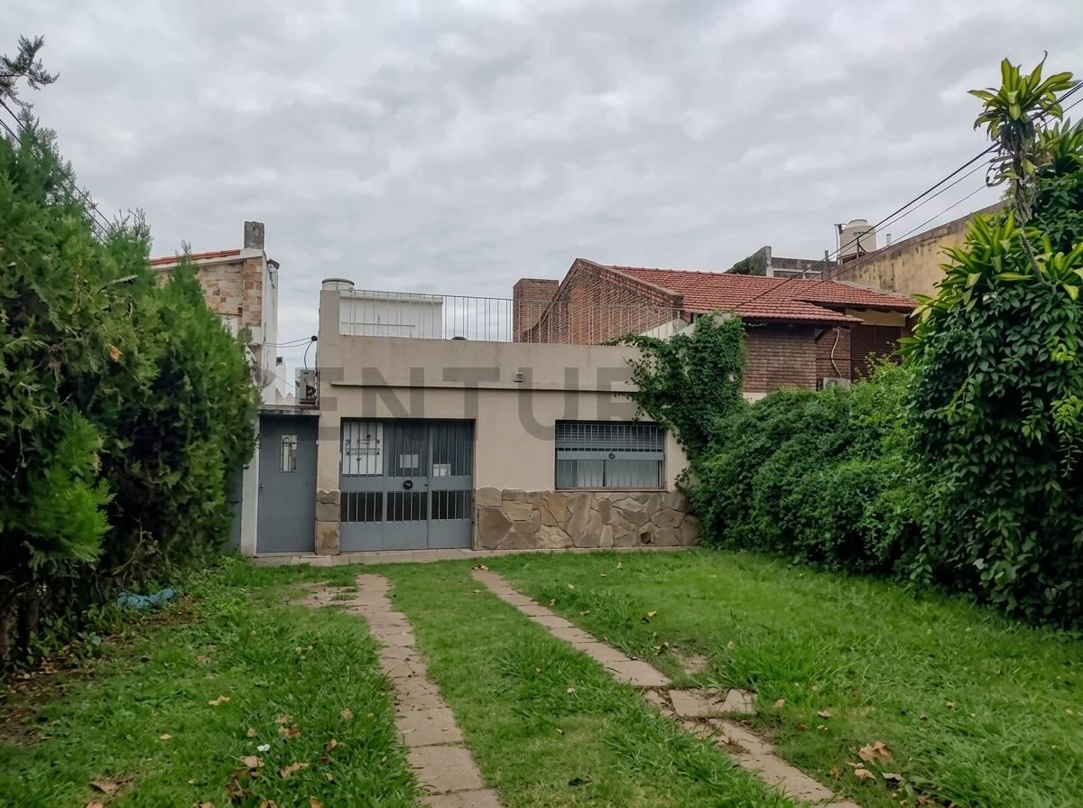VENTA CASA 2 DORMITORIOS BARRIO BELLA VISTA — foto 1