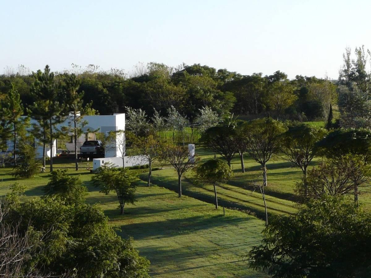 Se vende lote en Estación Roca, barrio cerrado — foto 1