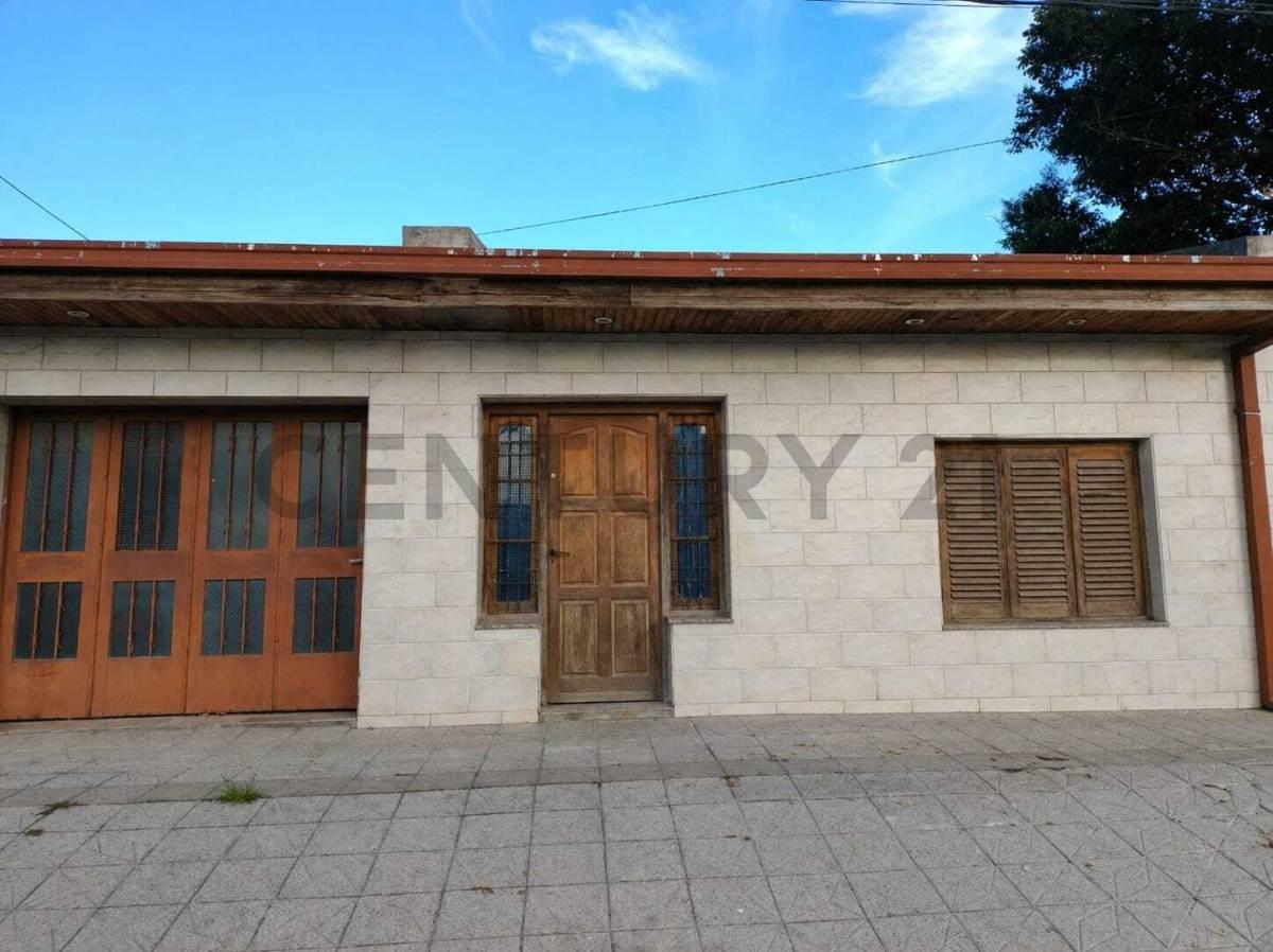 CASA EN VENTA 3 DORMITORIOS BARRIO JARDÍN — foto 1