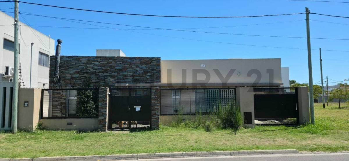 CASA EN VENTA EN NUEVO LORENZO, LA PLATA — foto 1