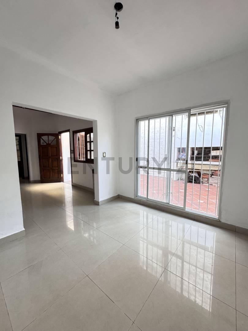 PH EN VENTA WILDE 2 DORMITORIOS PATIO PARRILLA — foto 1