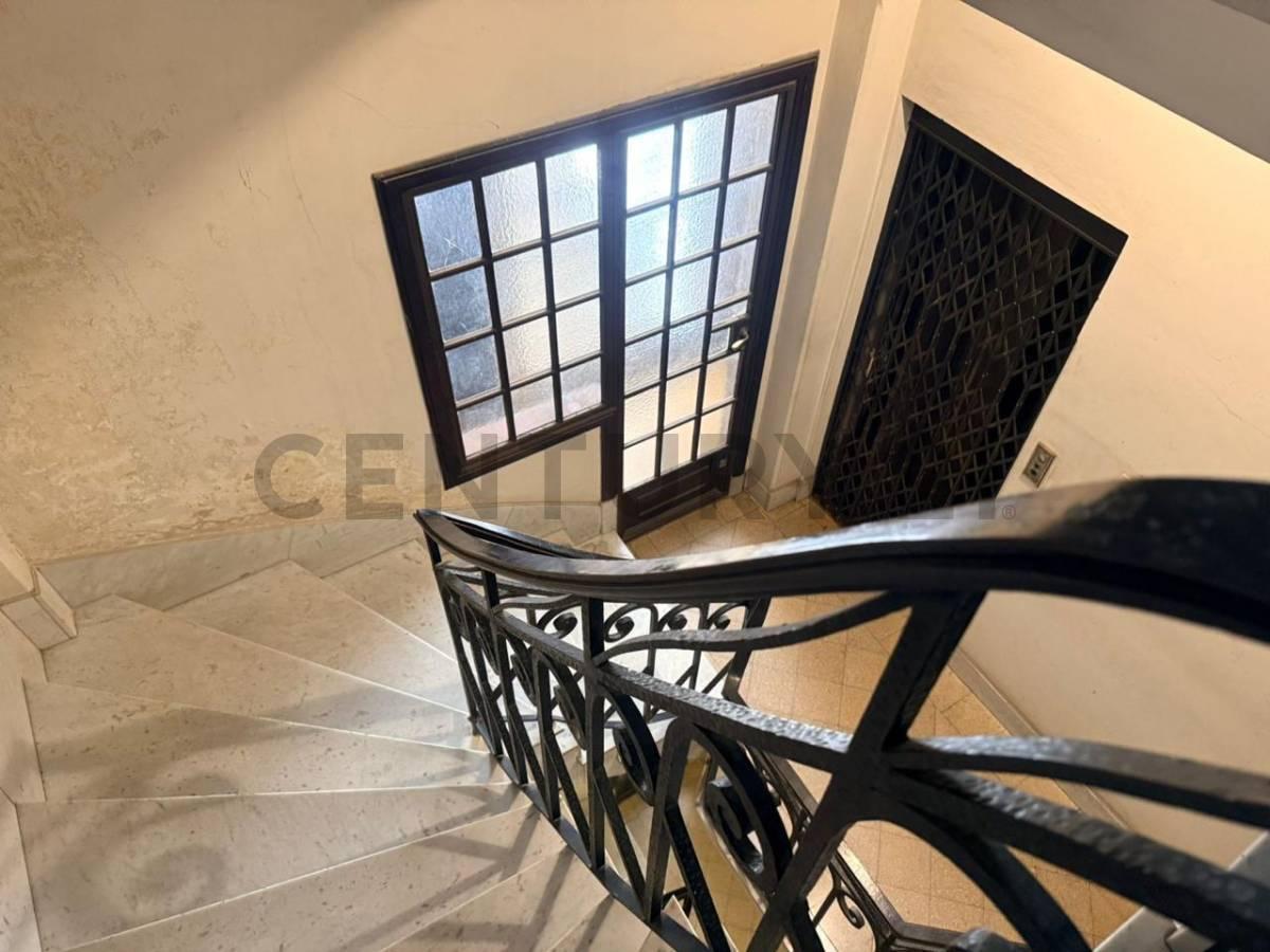 VENTA DEPARTAMENTO 3 DORMITORIOS -Departamento piso completo de categoría, en edificio estilo Art No — foto 1