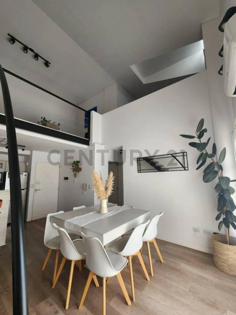DEPARTAMENTO TIPO DÚPLEX DE CATEGORÍA EN ALTO ALBERDI sobre AV. Colón — foto 1