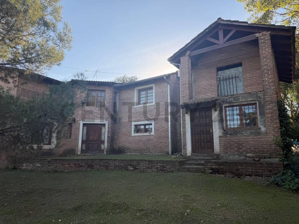 GRAN CASA en UNQUILLO de 354 m2 — foto 1