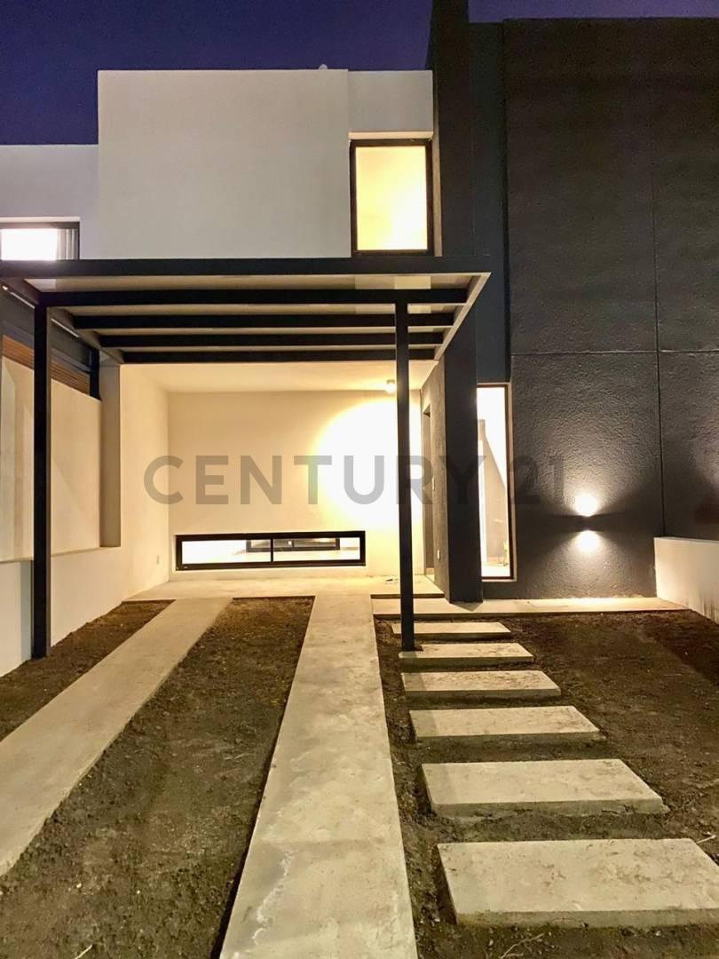 Duplex en Venta en Prados de Manantiales. 3 Dormitorios !! — foto 1