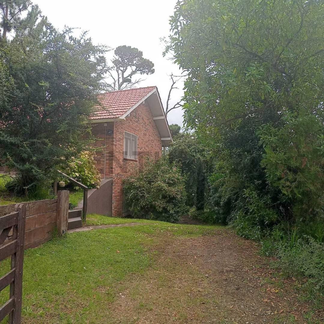 CASA EN VENTA EN PINAMAR CENTRO A 3 CUADRAS DEL MAR — foto 1