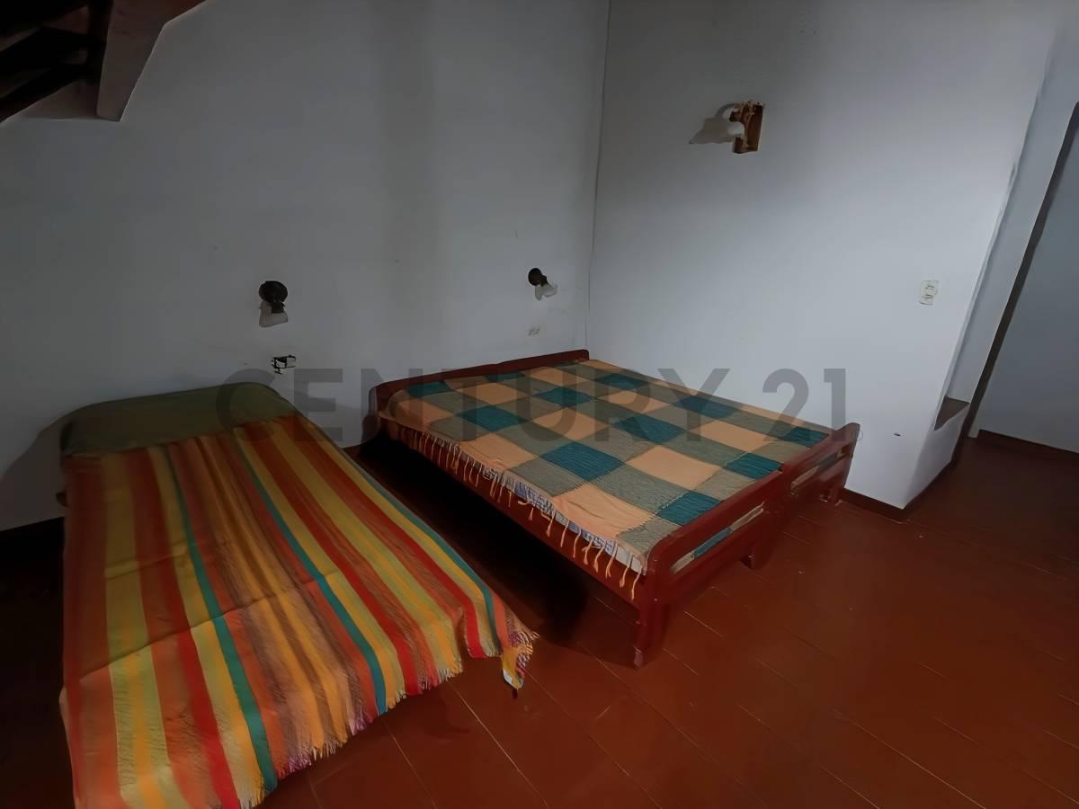 Venta de casa 5 ambientes frente con cochera quincho parrilla en Costa Azul — foto 1