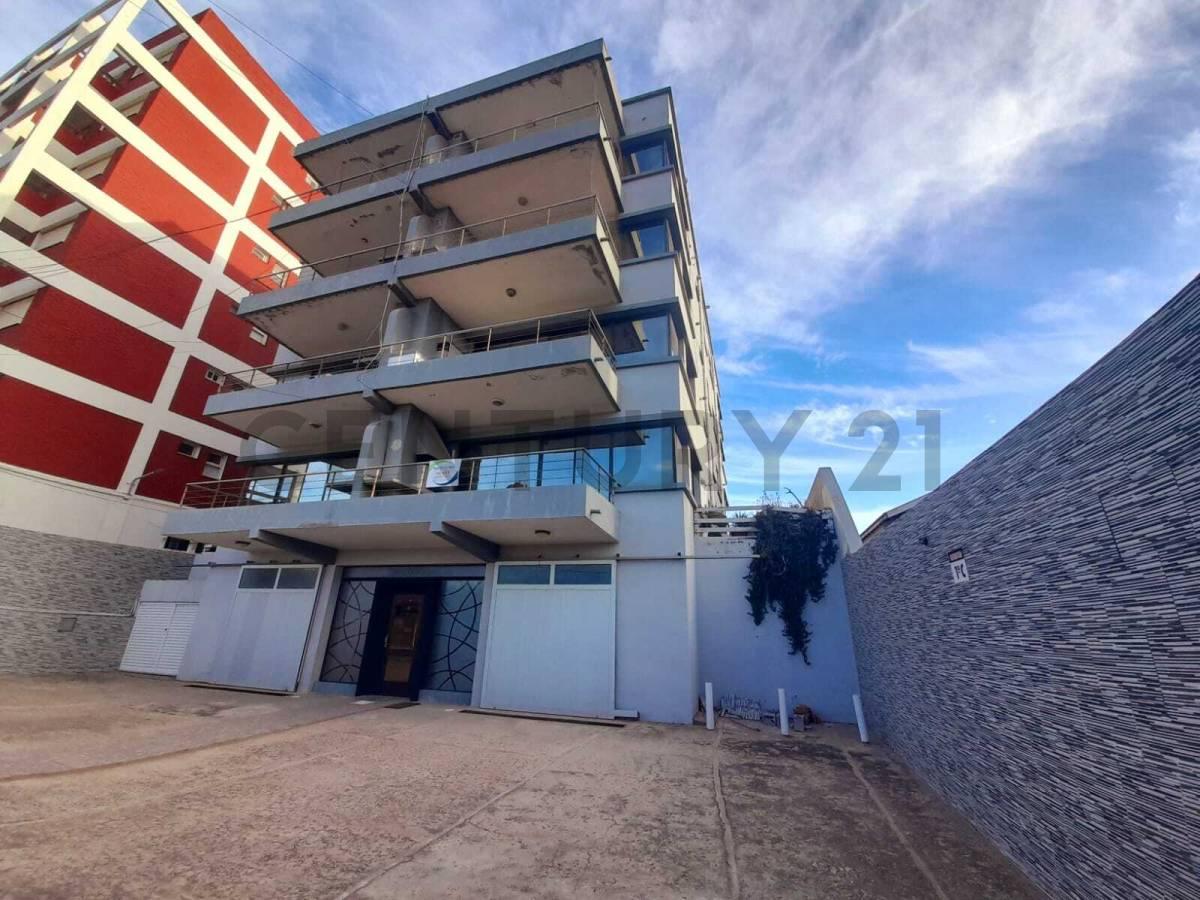 DEPARTAMENTO EN VENTA 2 AMBIENTES Y MEDIO A 40 METROS DE LA PLAYA DE VILLA GESELL — foto 1
