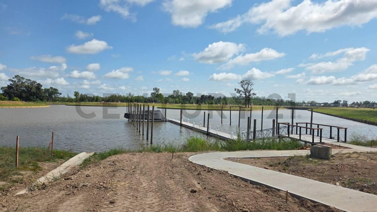 Lote en venta con amarra en Bahía Villanueva – Tigre — foto 1