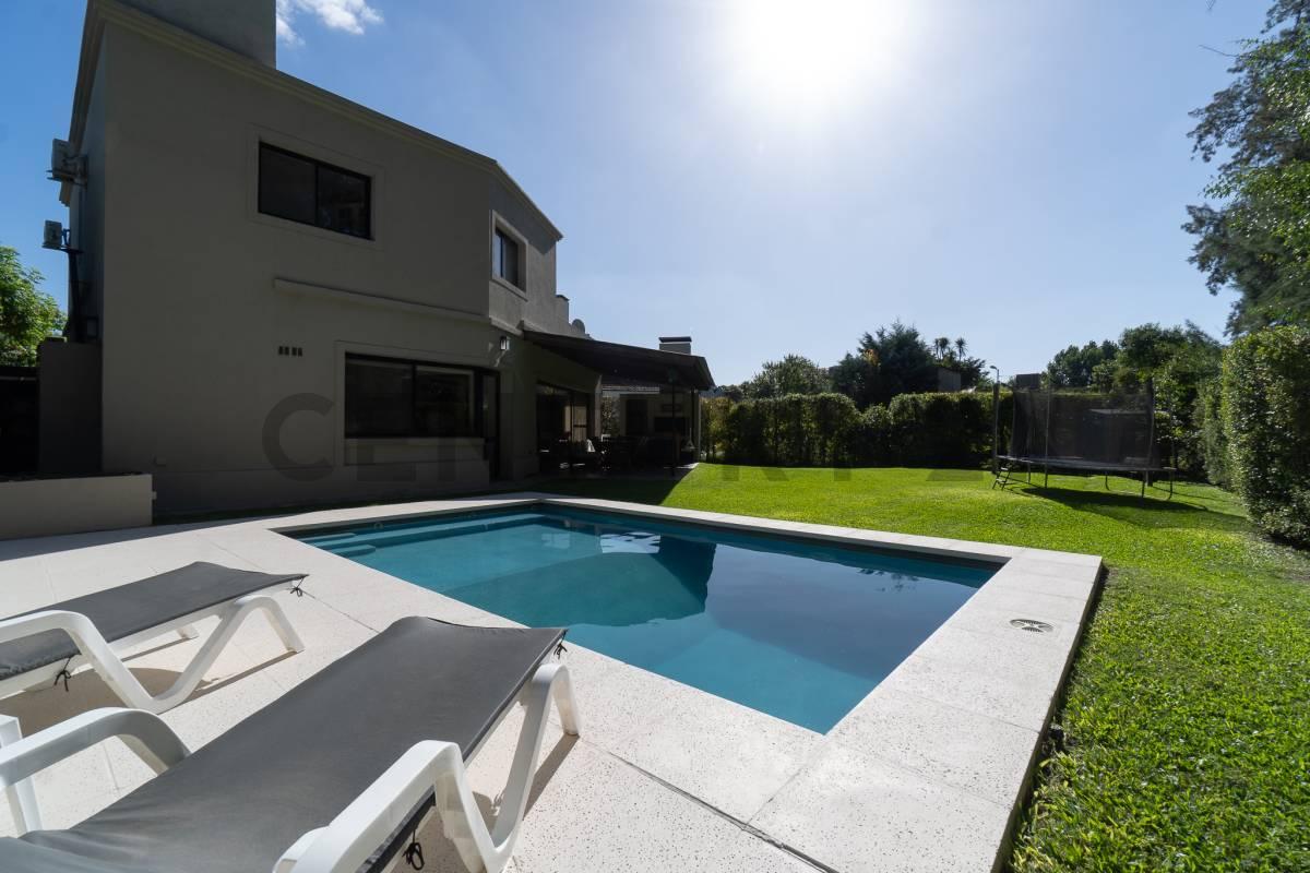 Casa en Venta en La Escondida – Bella Vista | Parque, Pileta y Parrilla | Lote 564 m² — foto 1
