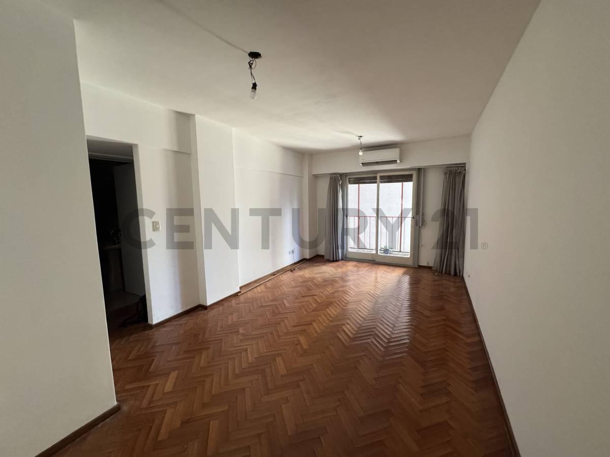 VENTA DEPARTAMENTO 3 AMBIENTES CON BALCON EN CABALLITO OPORTUNIDAD — foto 1