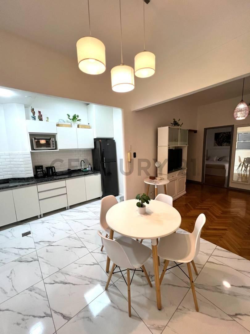 ALQUILER 2 AMBIENTES AMPLIO Y REMODELADO EN LO MEJOR DEL CENTRO DE BUENOS AIRES — foto 1