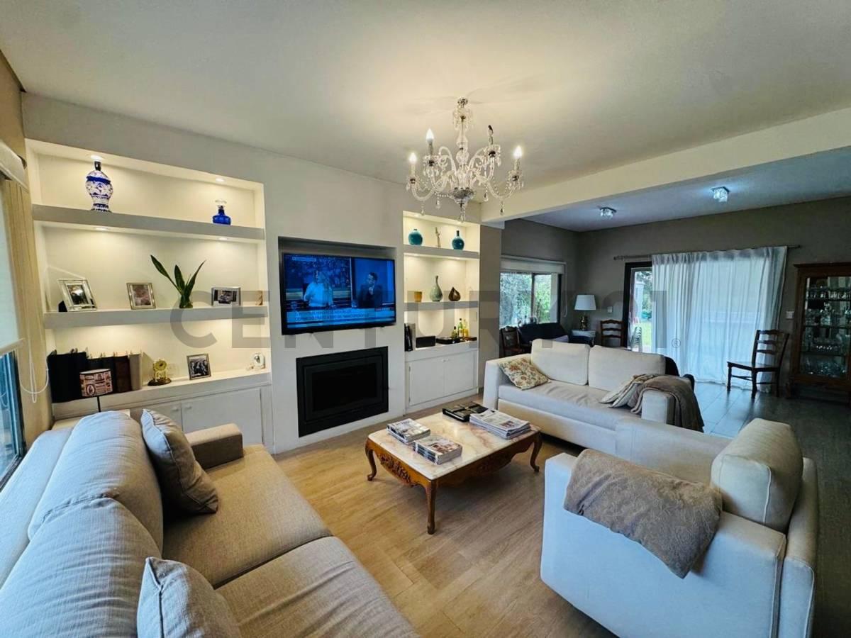 CASA EN VENTA- BARRIO EL ROCIO — foto 1