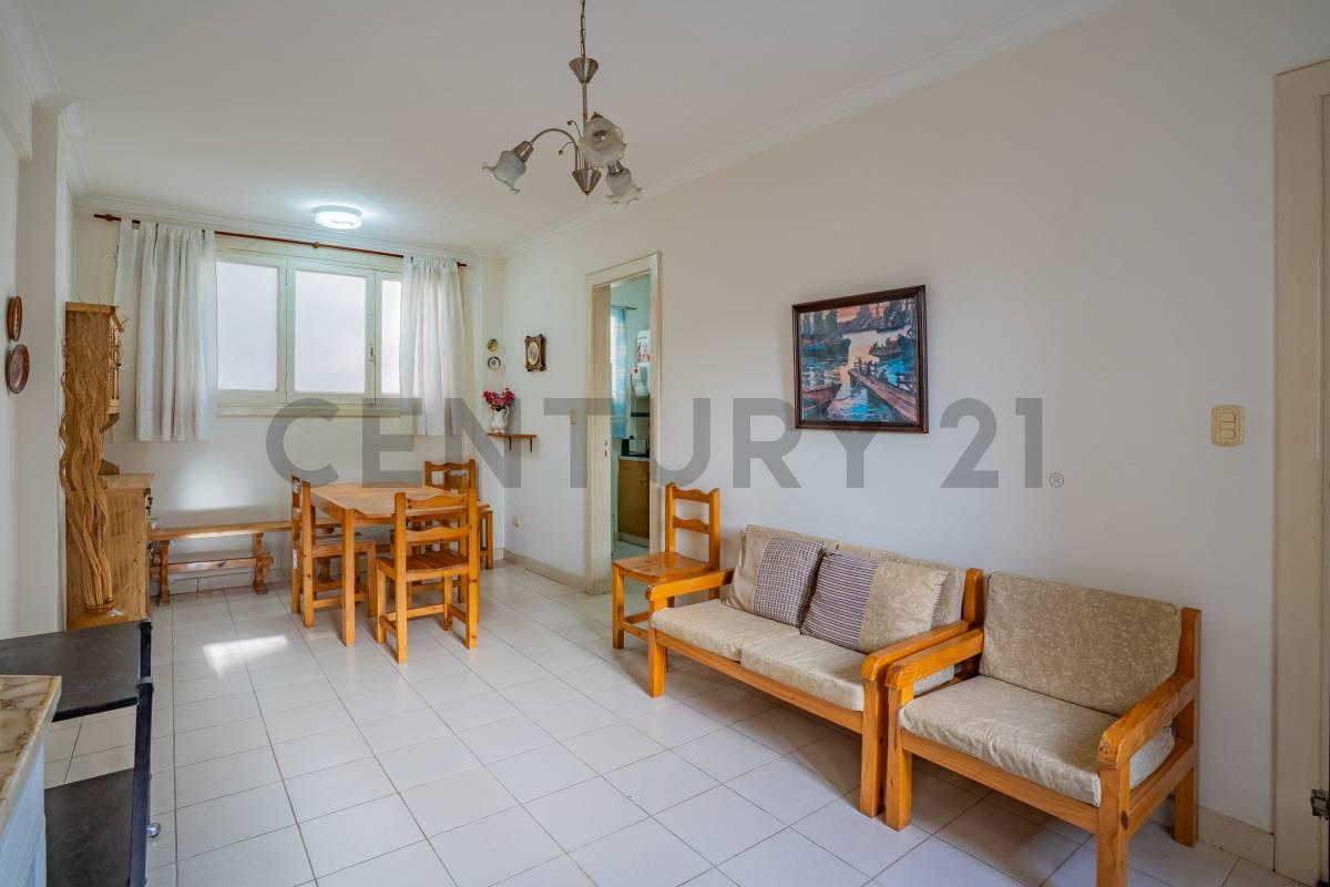 Venta de PH 3 ambientes con terraza propia, La Perla, Mar del Plata. — foto 1