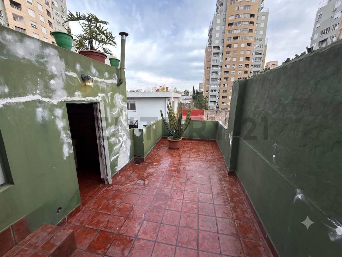 PH 5 AMBIENTES EN VENTA A REFACCIONAR - ALMAGRO — foto 1